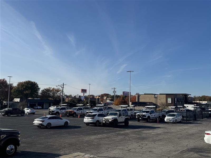 Parking lot overview showing available hardtop space